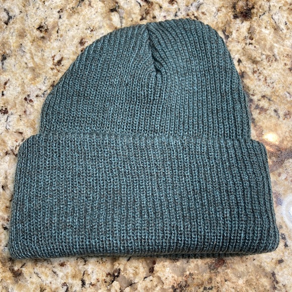 🔥NWT Columbia Whirliebird Metal Shark SW Cuffed Beanie - Picture 2 of 4